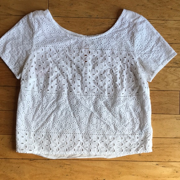 American Eagle eyelet top - Picture 1 of 2